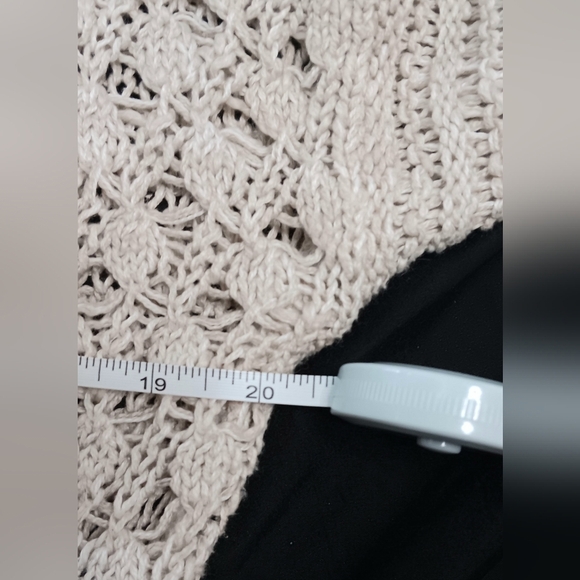 3/10 Hollister Open Knit Crochet Light Sweater L Beige Oatmeal Cozy Beachy Boho - Picture 10 of 10